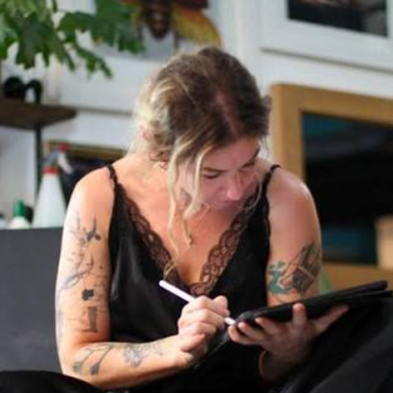 Lauren Peachfish, tattoo artist